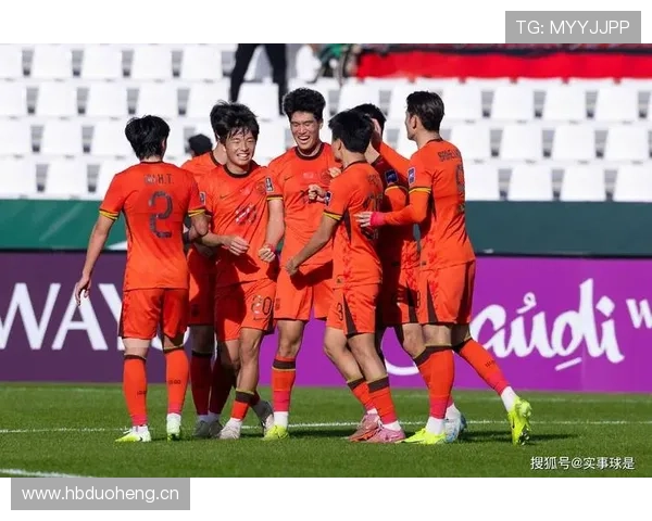 中超联赛新赛季精彩开局 国内球员崛起 外援表现各异 - 副本 (2) - 副本